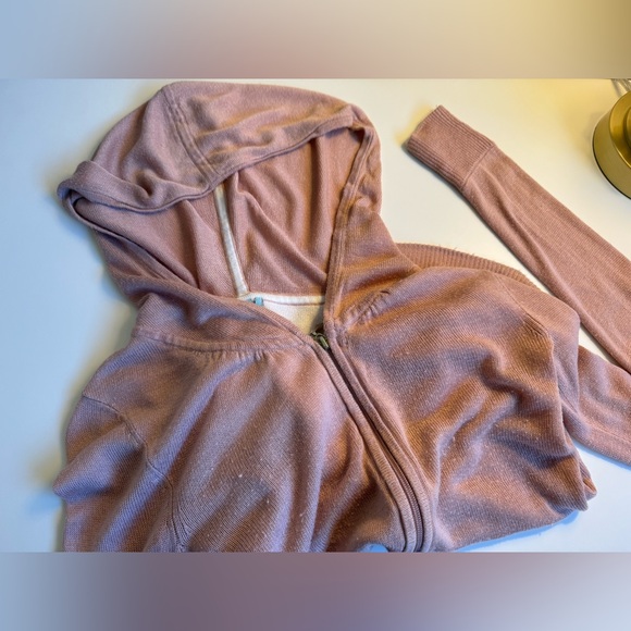 Gift with Purchase - Picture 6 of 12